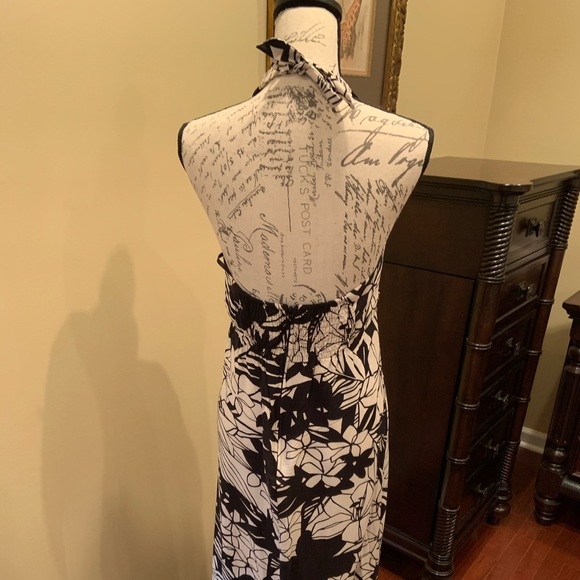 Dress 8 - Picture 5 of 5